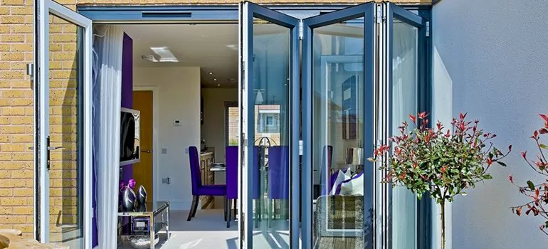 Commercial Door Glass Repair in Palm Valley, FL